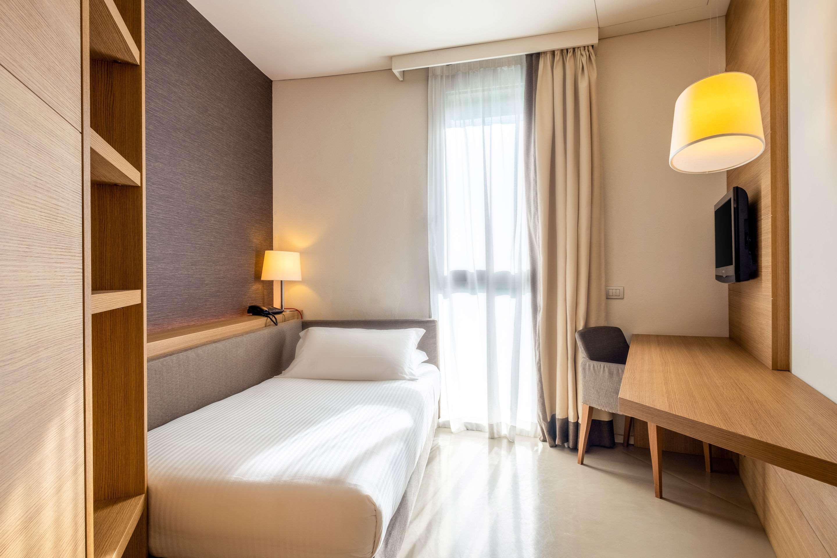 Hsm Hotel San Martino Garbagnate Monastero Екстериор снимка