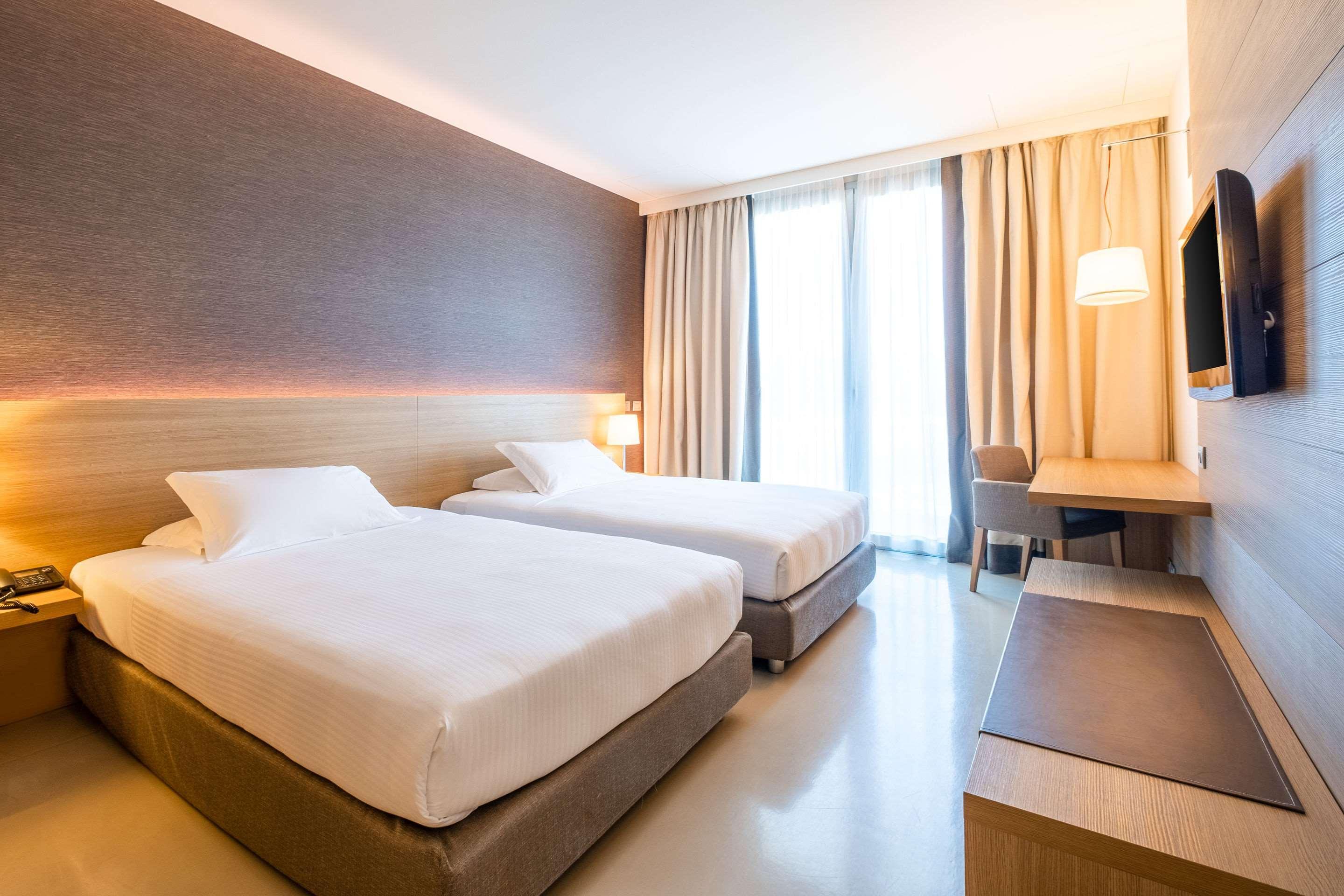 Hsm Hotel San Martino Garbagnate Monastero Екстериор снимка