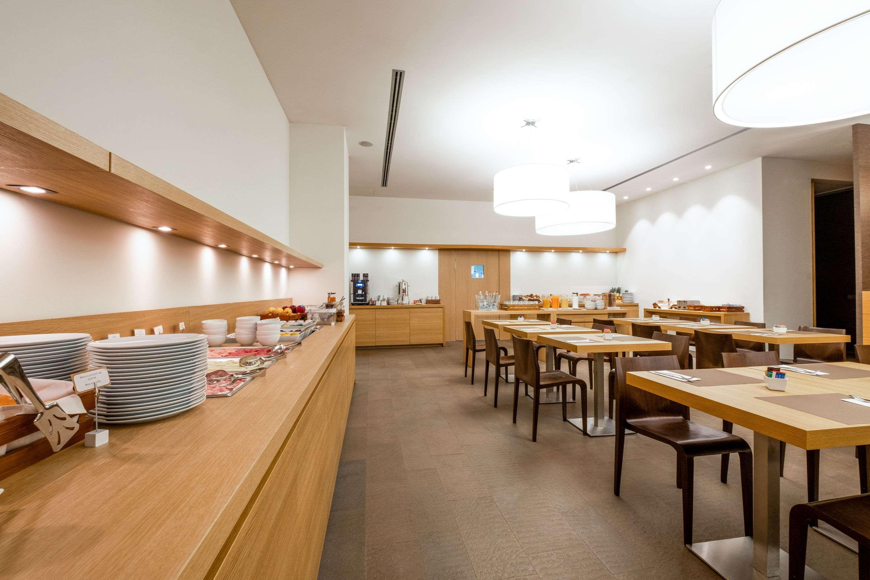 Hsm Hotel San Martino Garbagnate Monastero Екстериор снимка