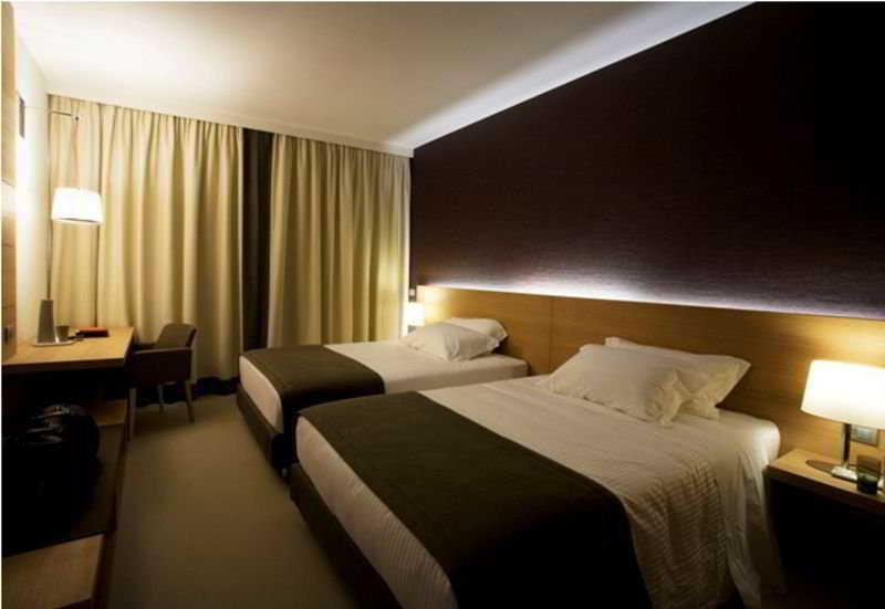 Hsm Hotel San Martino Garbagnate Monastero Стая снимка